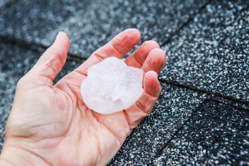 HOW TO DEAL WITH HAIL DAMAGE ON YOUR ROOF